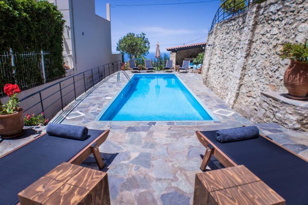 Villa Ventus, 40Sqm Private Pool & Hot Tub! Roussospítion Exterior photo