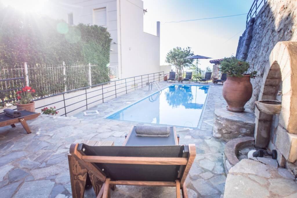 Villa Ventus, 40Sqm Private Pool & Hot Tub! Roussospítion Exterior photo