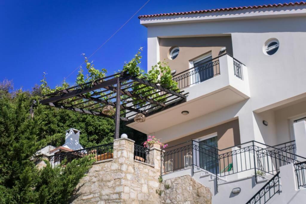 Villa Ventus, 40Sqm Private Pool & Hot Tub! Roussospítion Exterior photo
