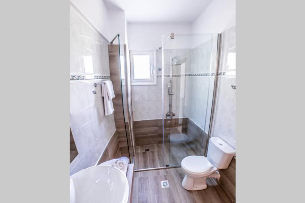 Villa Ventus, 40Sqm Private Pool & Hot Tub! Roussospítion Exterior photo